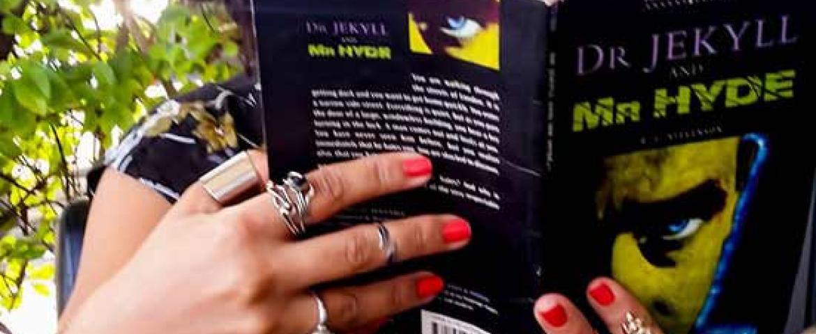 توصية الكاتبة والعاملة الاجتماعية ملاك فروجة- أبو ريا: اقرأوا د. جيكل ومستر هايد